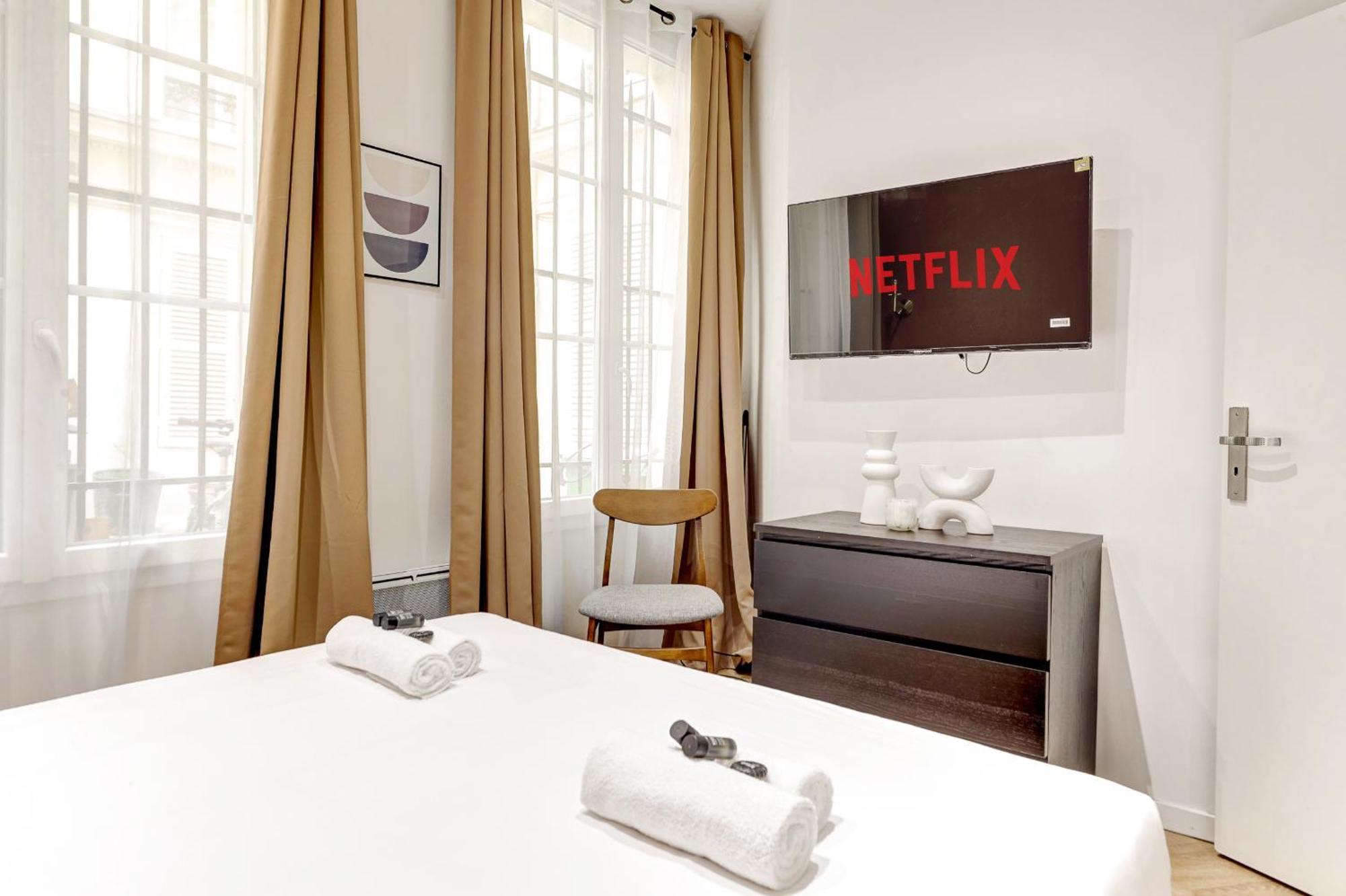 Appartement Elegant Pres Du Jardin Du Luxembourg Parijs